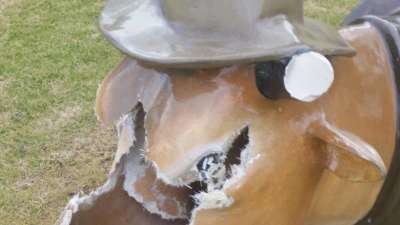 Locals urged to help find Mooving Art Vandals 